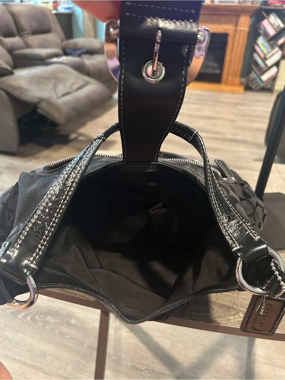 Coach SoHo Signature Buckle Hobo bag Black Jacquard Canvas Leather Trim Y2K - Picture 9 of 16